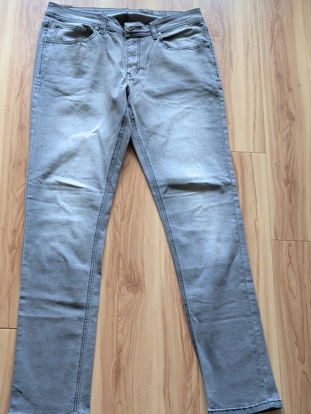 Men's Slim Fit Gray Jeans - Classic Casual Style